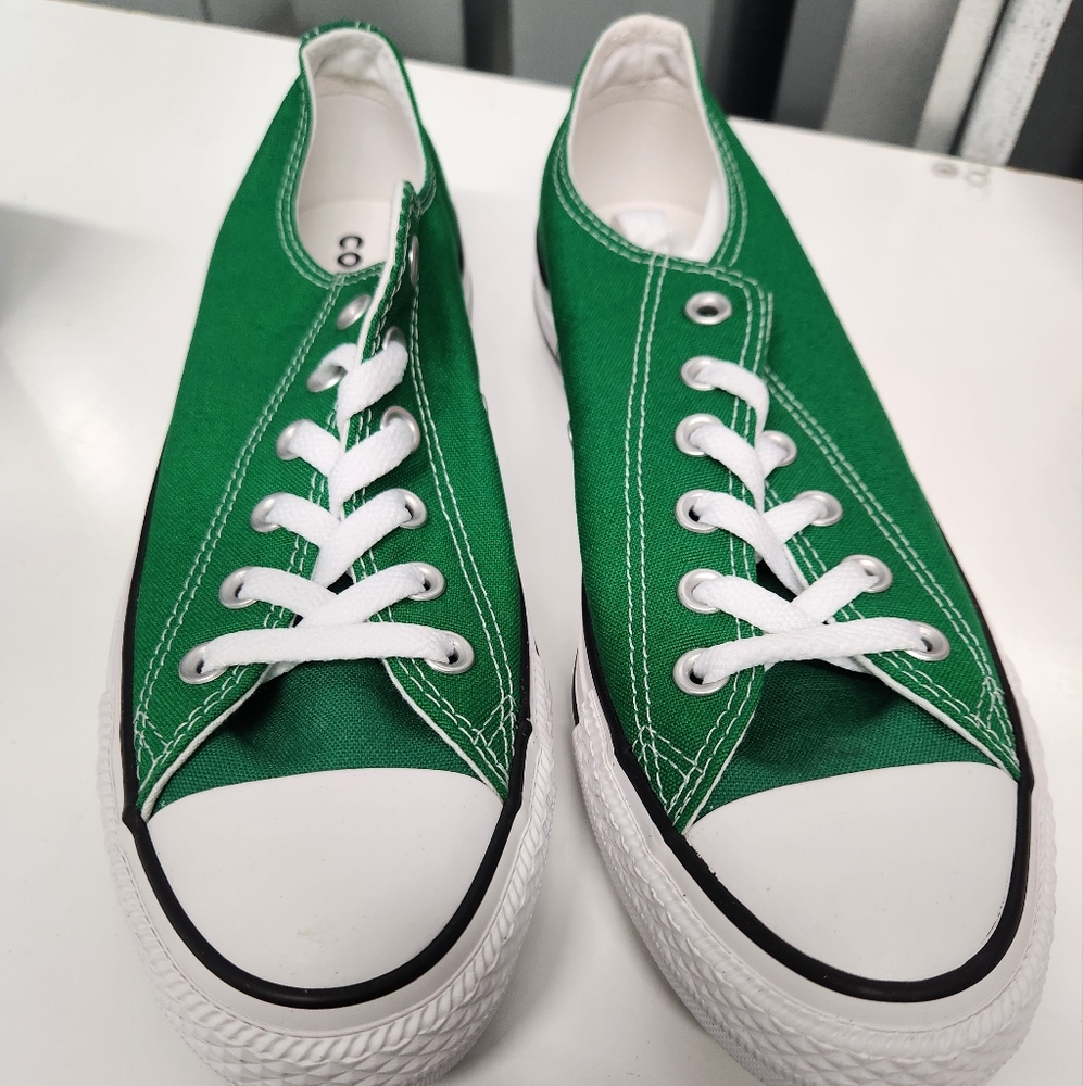 BNIB Converse Chuck Taylor All Star Lo in Amazon Green